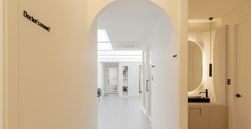 main_sec06_img03-1 리트머스성형외과 인테리어 이미지